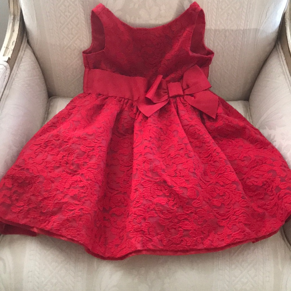 Beautiful holiday dress send me an offer